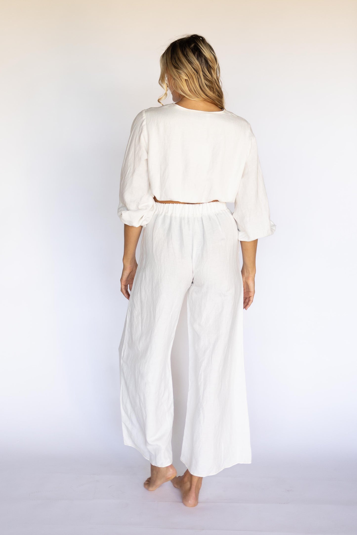 Women's Hawaii Resort Wear - Jaxsea Escape Crop Top - White